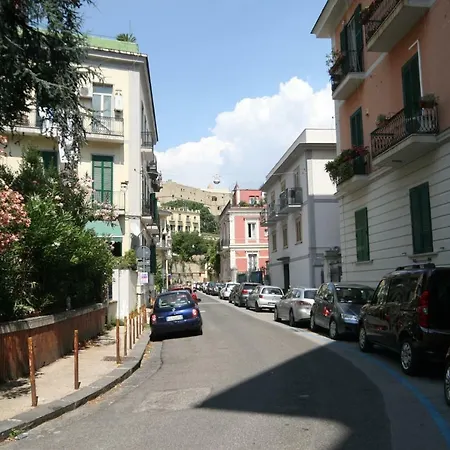 Mancini House نابولي